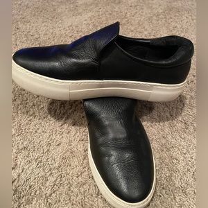 🍓J/SLIDES NYC SIZE 7🍓